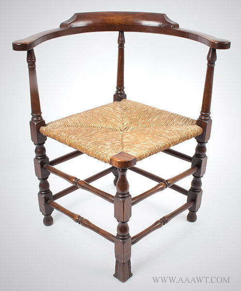 Corner Chair, Roundabout, Spanish Foot
New Hampshire, 18th Century, entire view